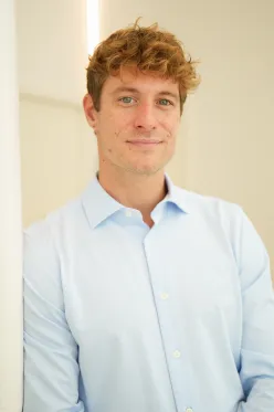 Dr. Felipe Schmitt- Prouson